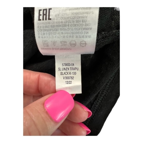 ✨ EUC BANANA REPUBLIC Black Linen Sharp Shoulder Tee | Sz S - Picture 8 of 8